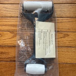 The Pampered Chef Roller #1485